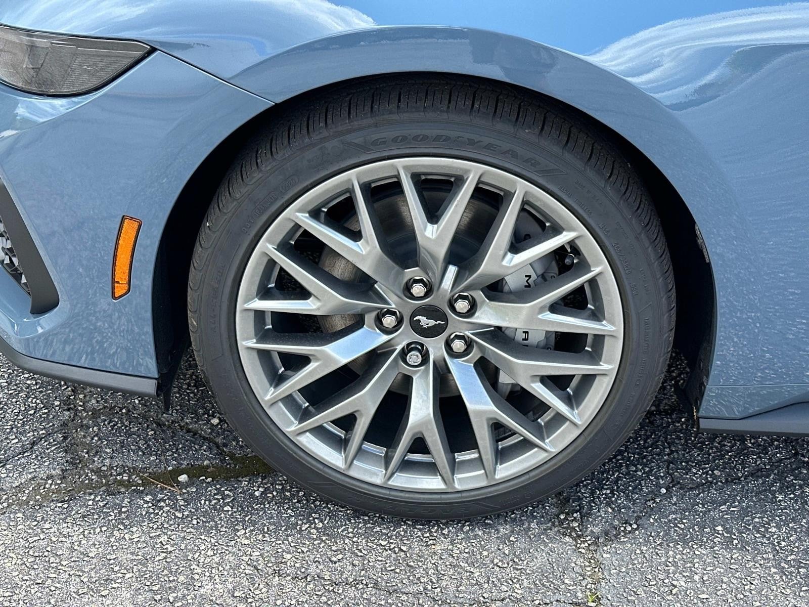 2025 Ford Mustang GT PREMIUM FASTBACK