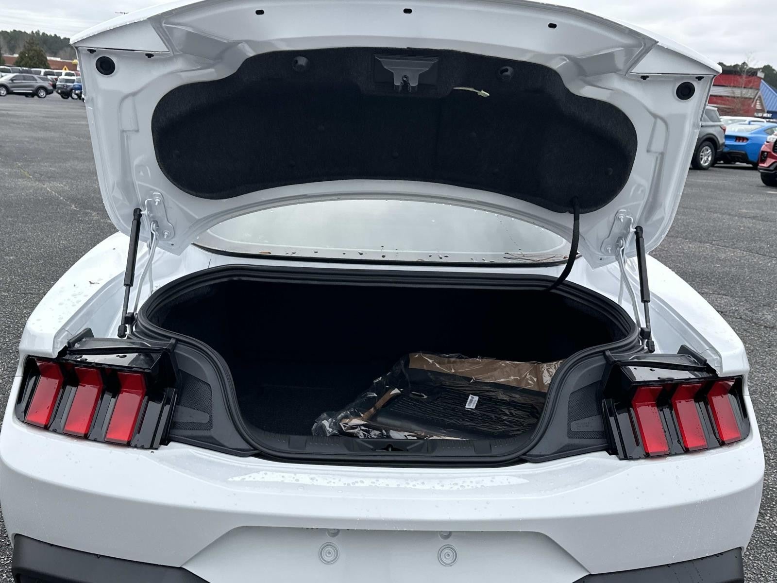 2026 Ford Mustang ECOBOOST FASTBACK