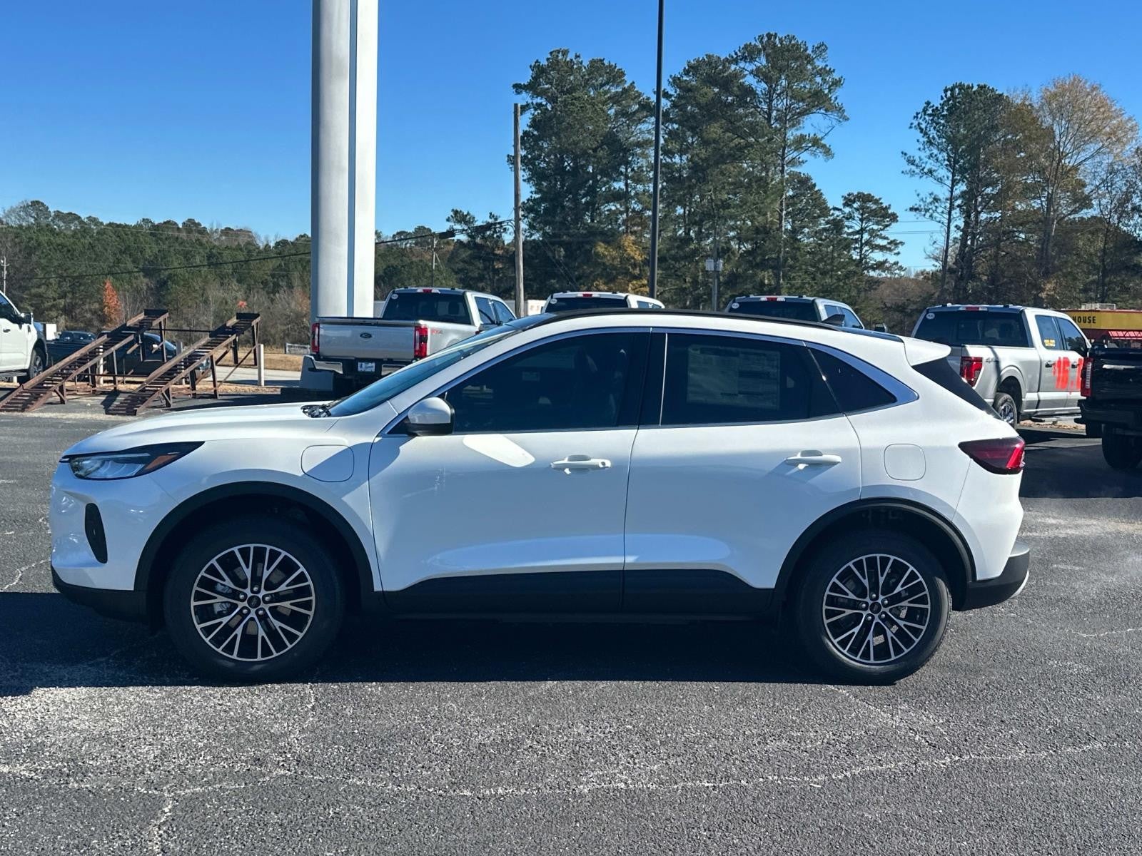 2025 Ford Escape PHEV FWD