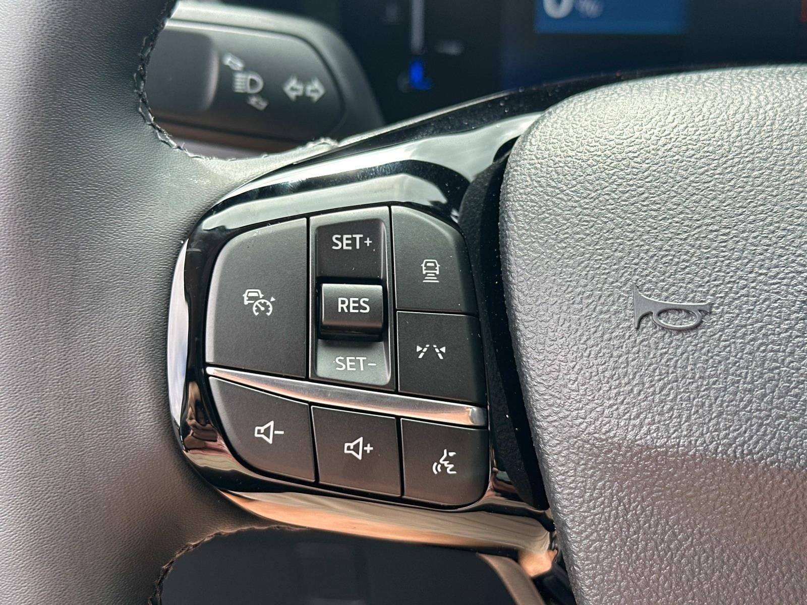 2025 Ford Escape PHEV FWD