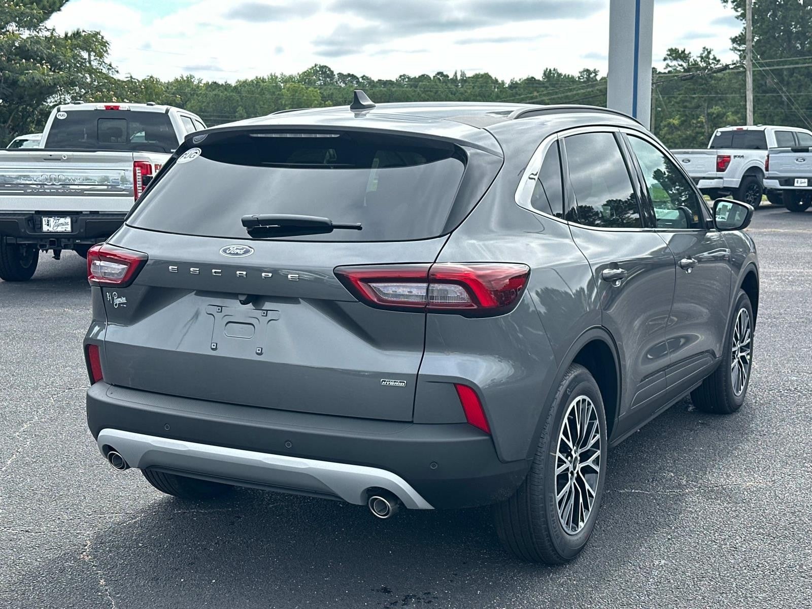 2025 Ford Escape PHEV FWD