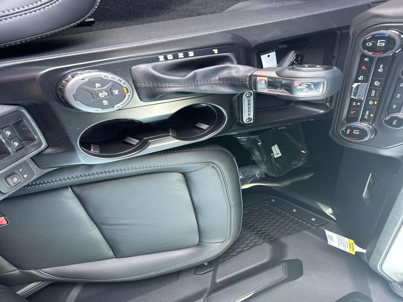 2026 Ford Bronco OUTER BANKS 4 DOOR 4X4