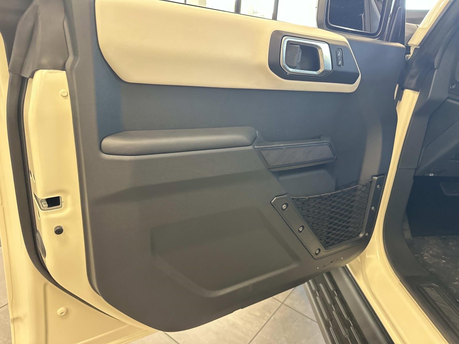 2025 Ford Bronco OUTER BANKS 4 DOOR 4X4