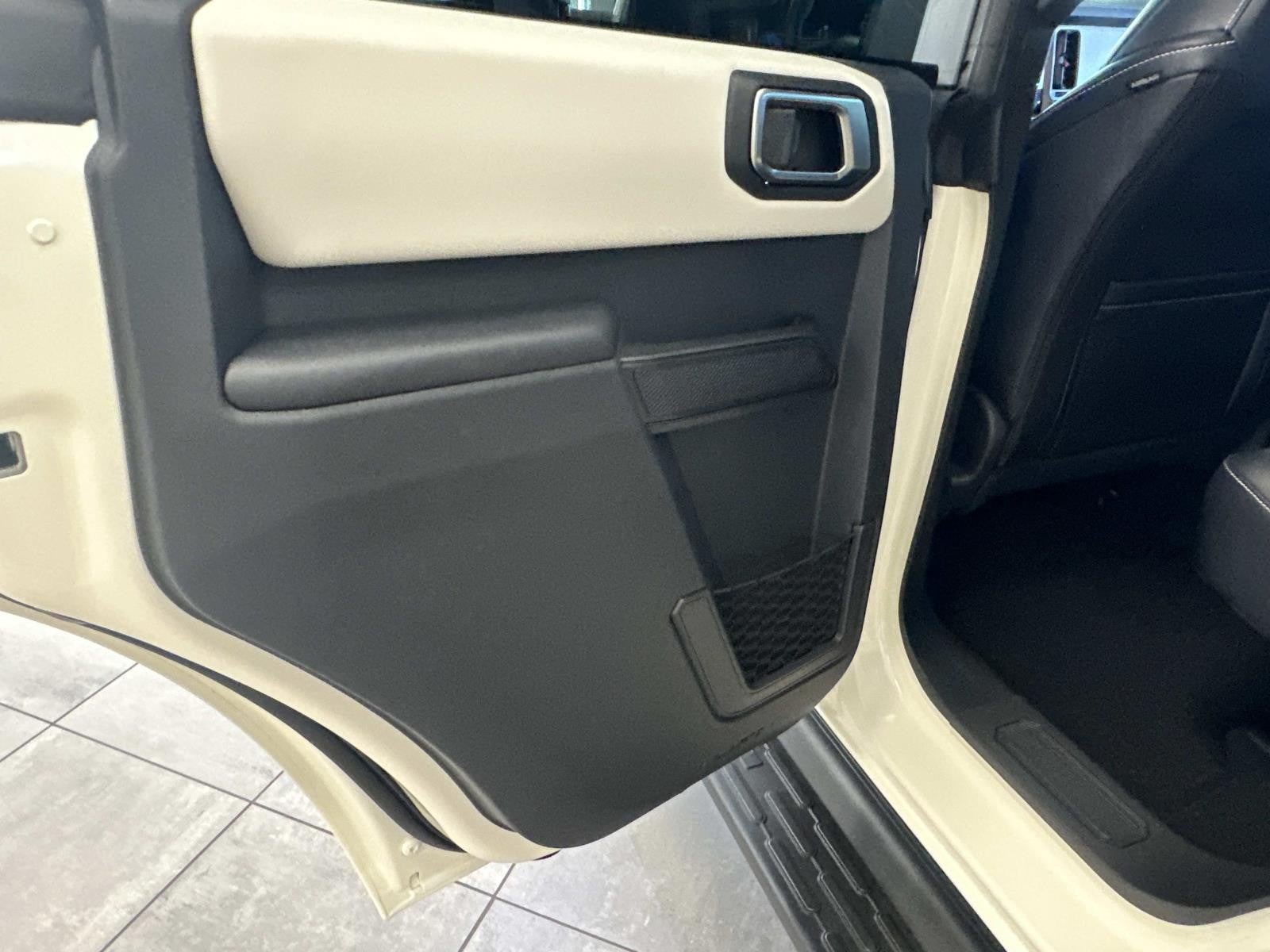 2025 Ford Bronco OUTER BANKS 4 DOOR 4X4