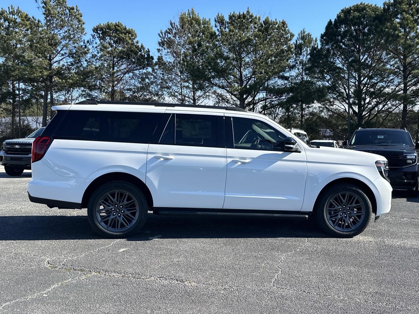 2026 Ford Expedition Max PLATINUM 4X4