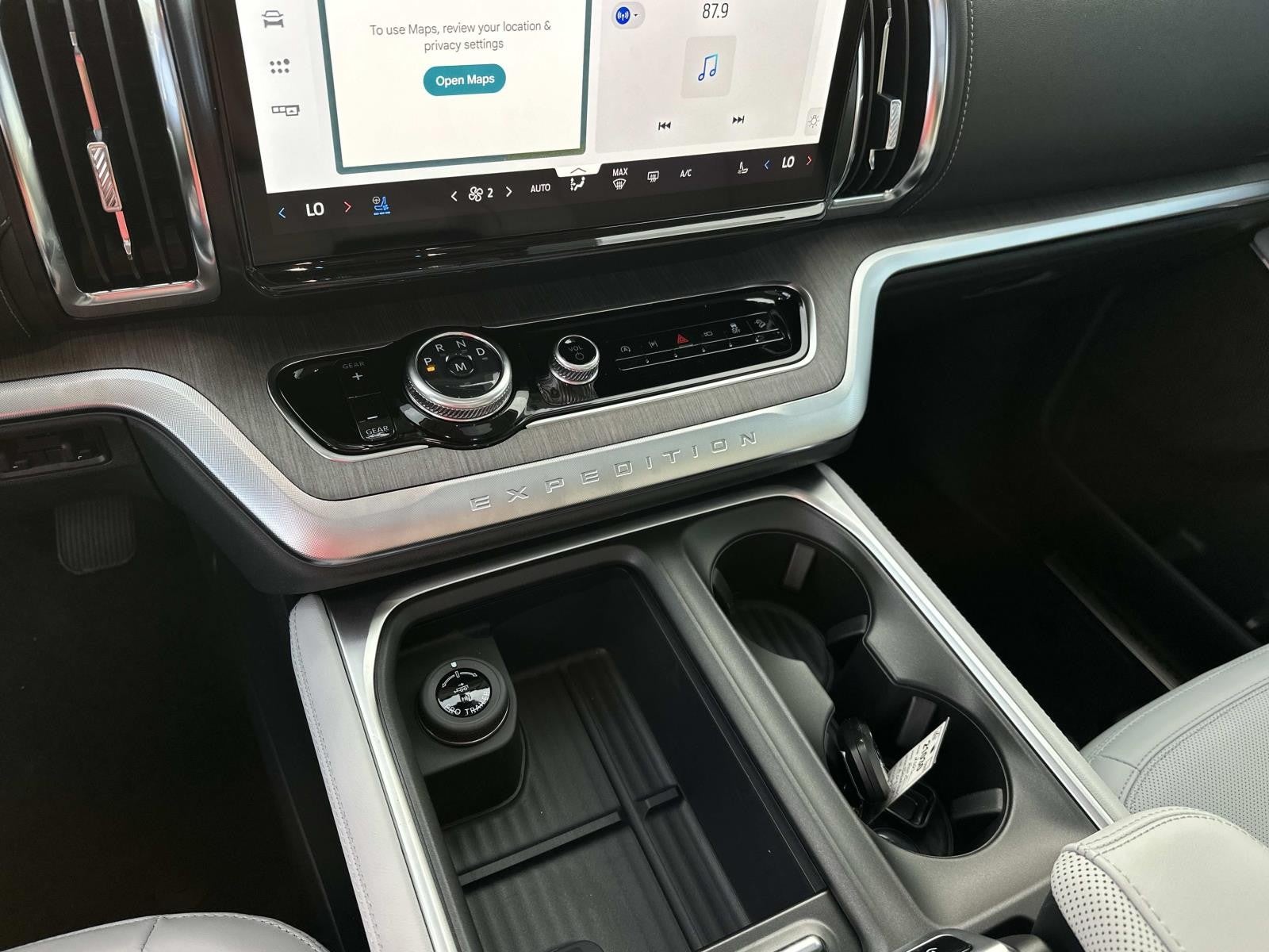 2026 Ford Expedition Max PLATINUM 4X4