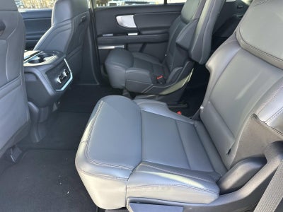 2025 Ford Expedition ACTIVE 4X2