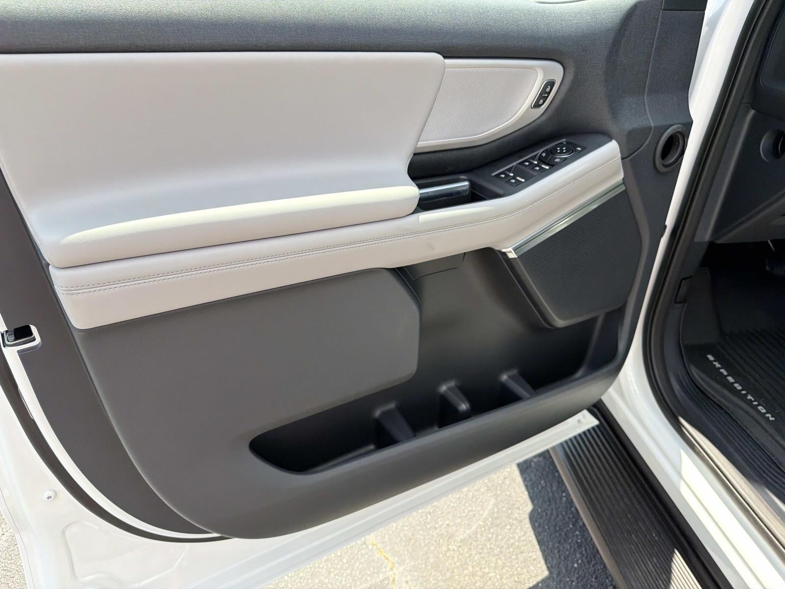 2026 Ford Expedition ACTIVE 4X2