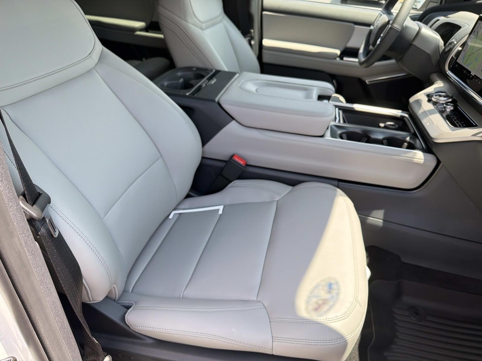 2026 Ford Expedition ACTIVE 4X2