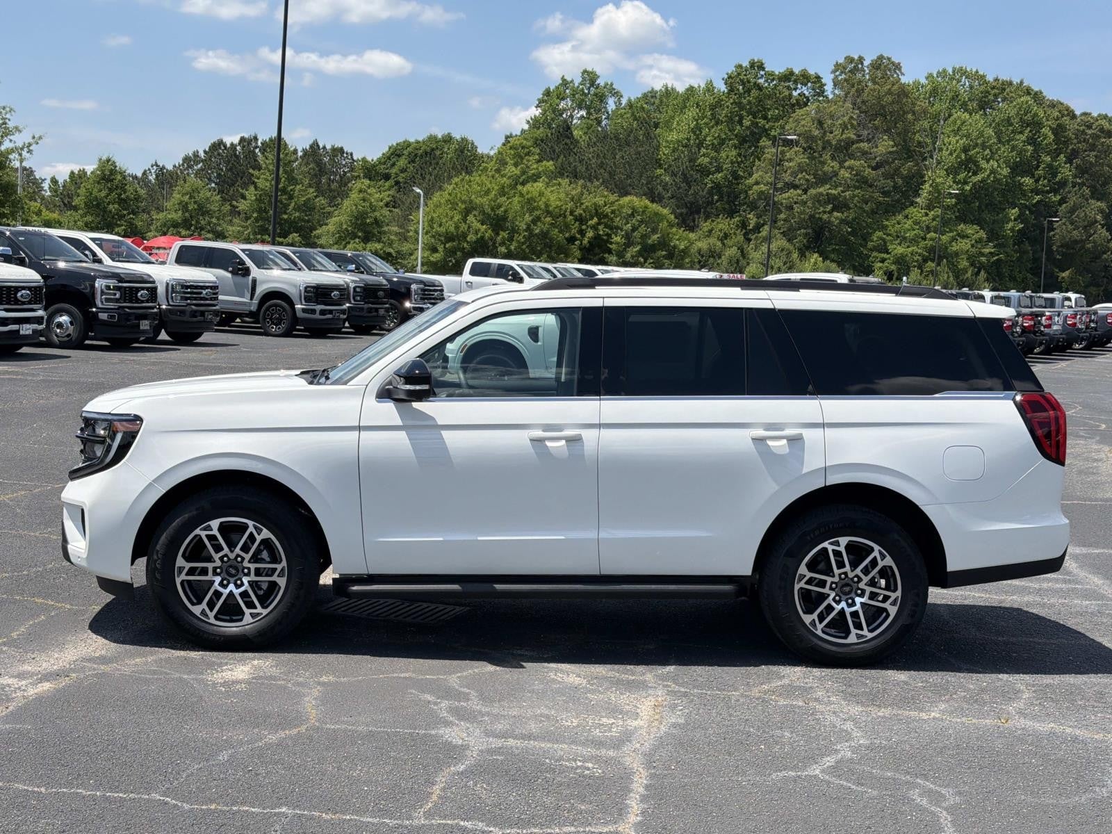 2026 Ford Expedition ACTIVE 4X2
