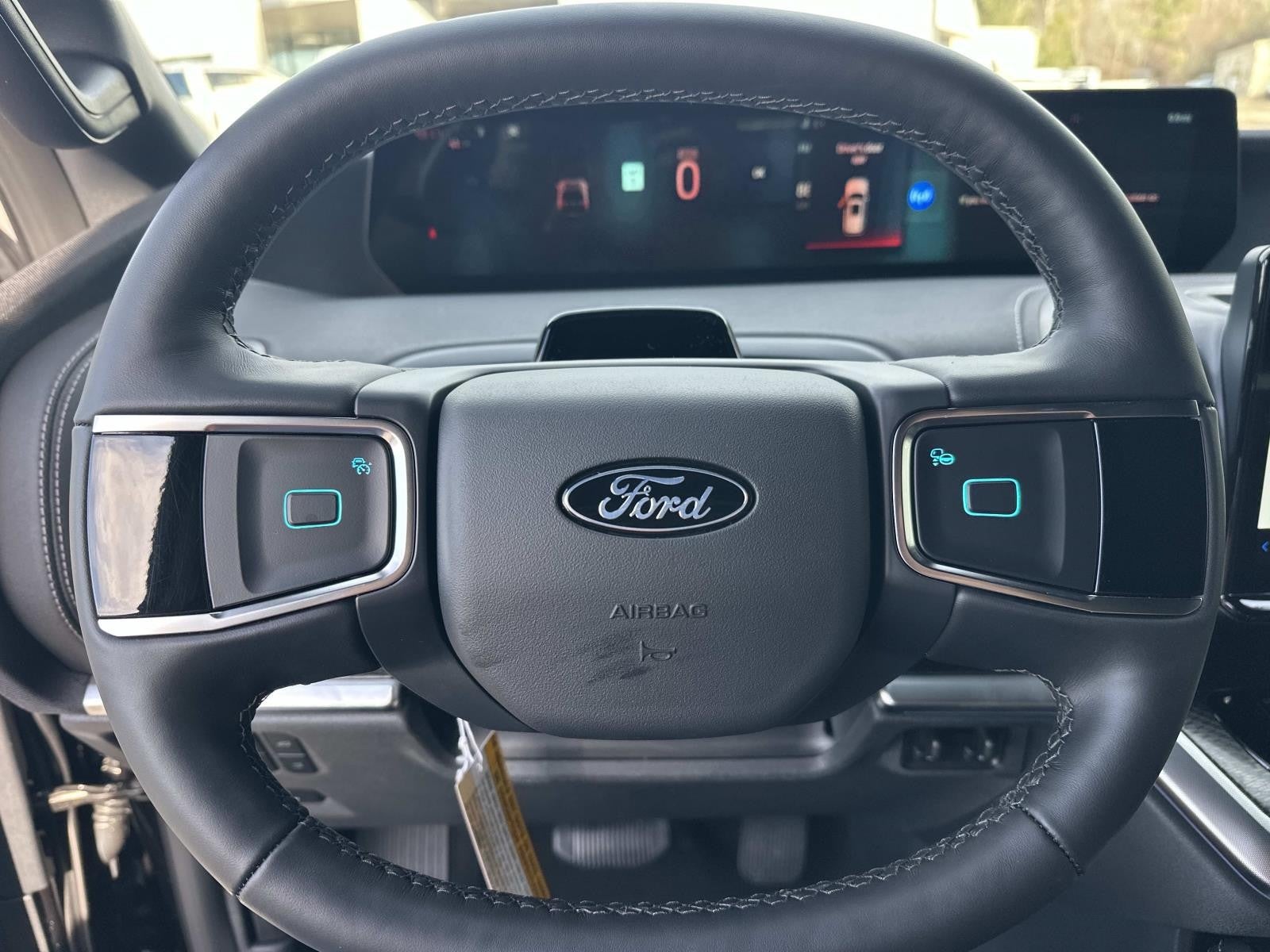 2026 Ford Expedition PLATINUM 4X4