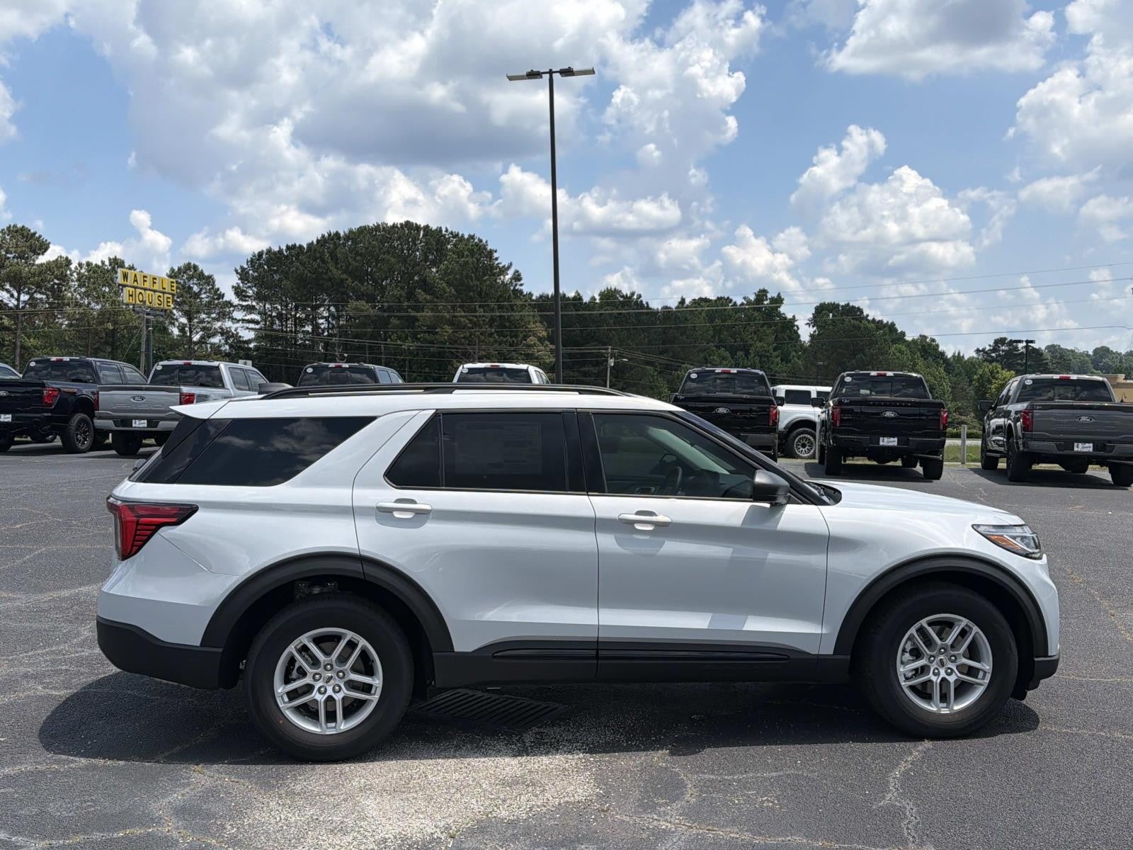 2026 Ford Explorer ACTIVE RWD