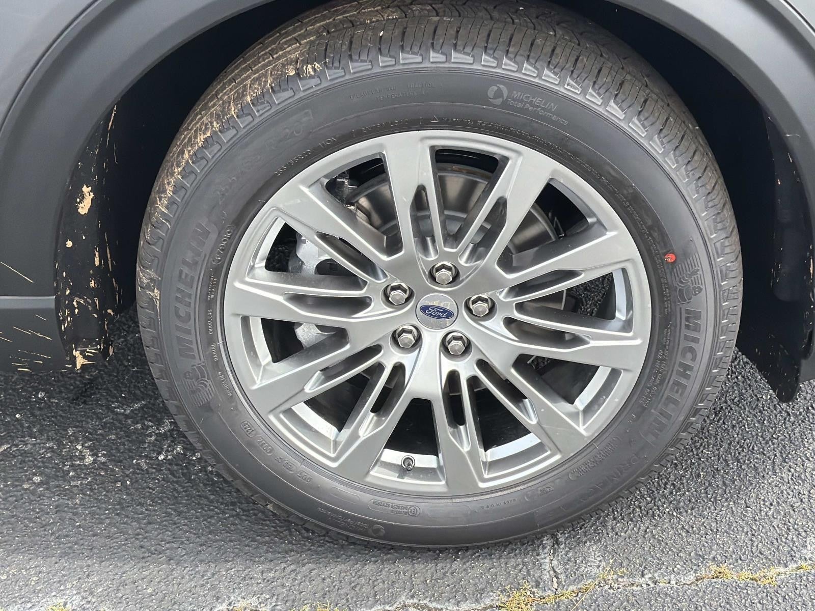 2026 Ford Explorer PLATINUM RWD