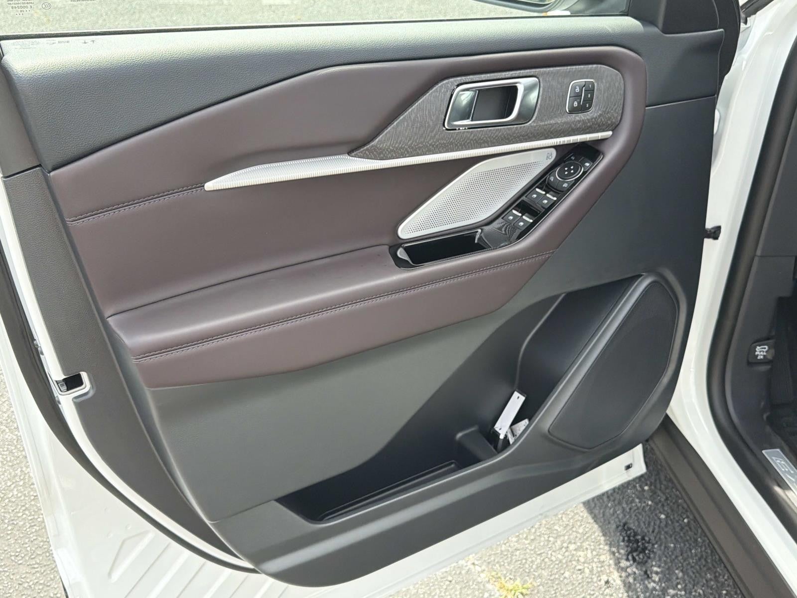 2026 Ford Explorer PLATINUM RWD