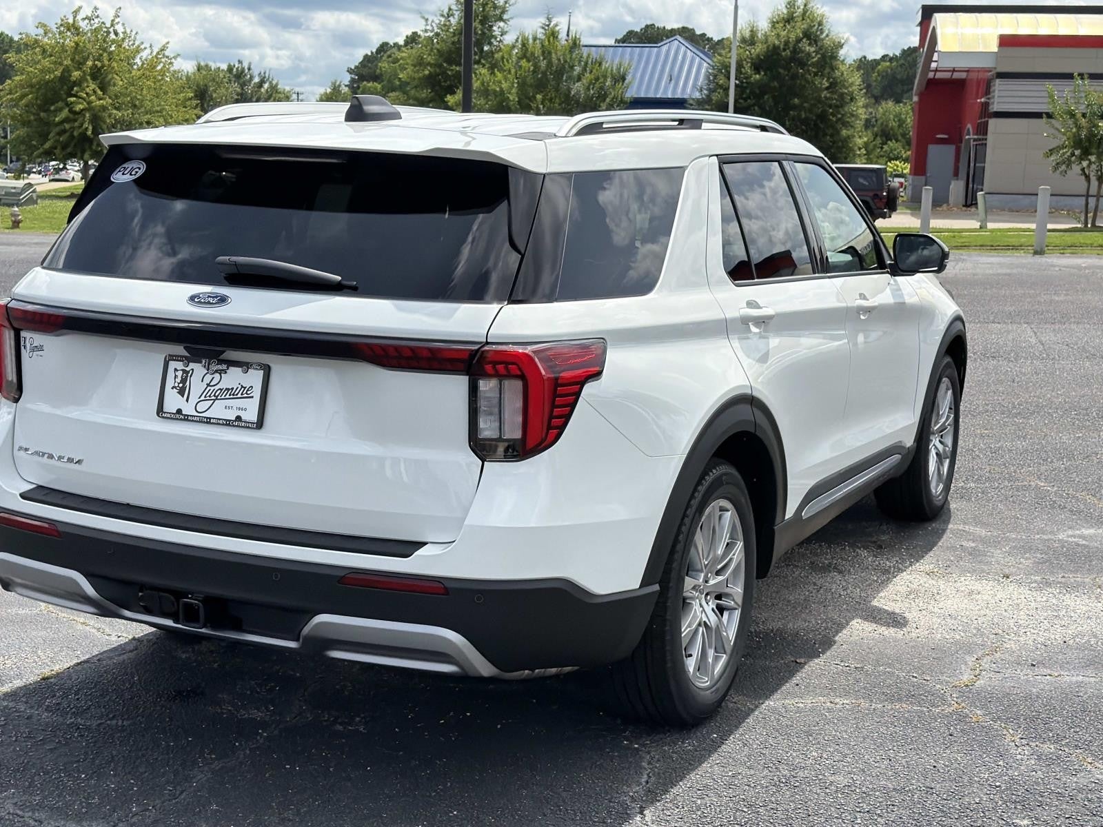 2026 Ford Explorer PLATINUM RWD