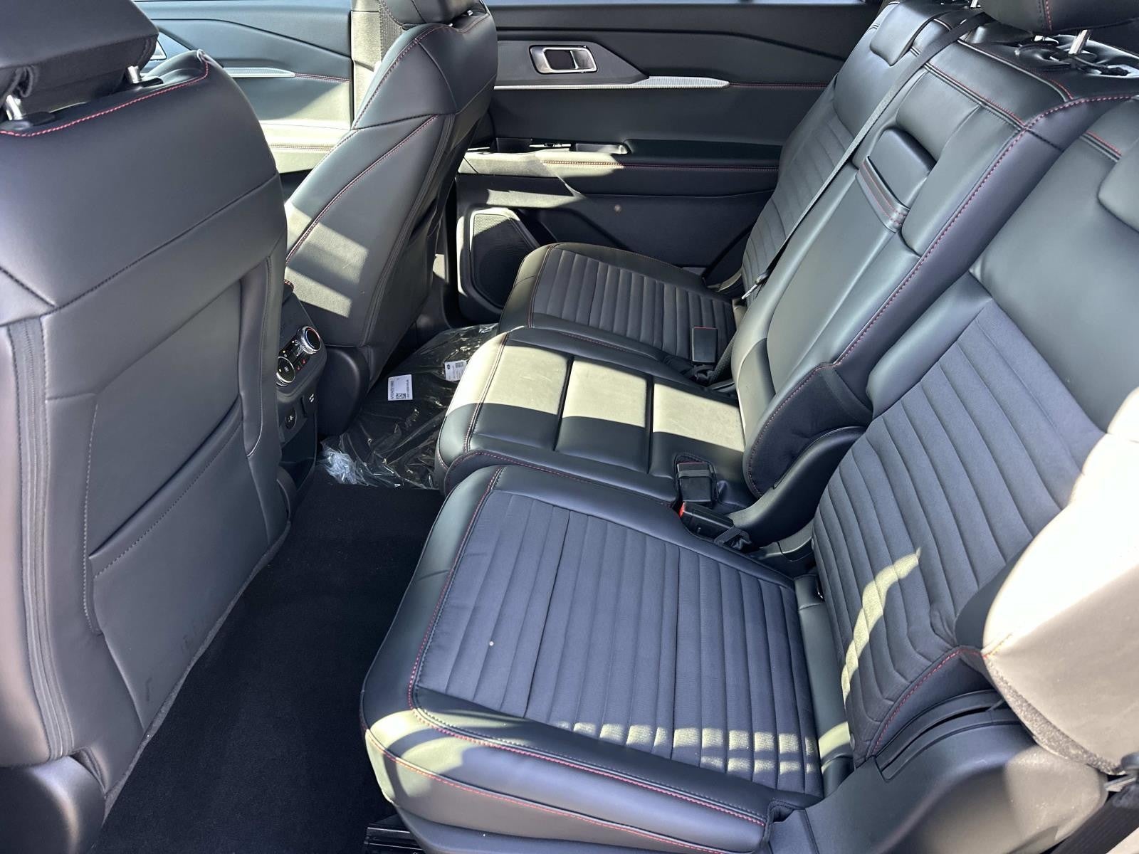 2026 Ford Explorer ST-LINE RWD