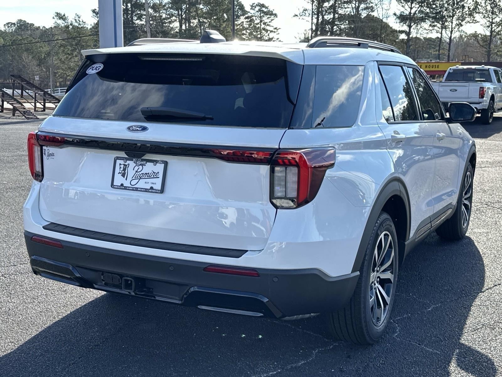 2026 Ford Explorer ST-LINE RWD