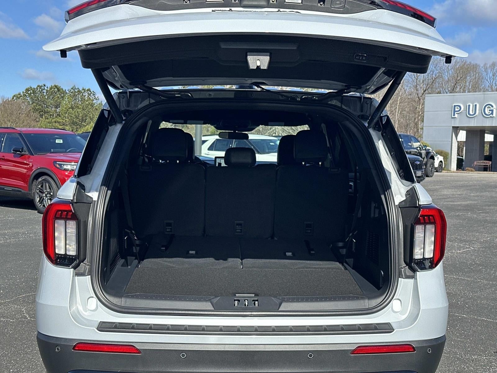 2026 Ford Explorer ST-LINE RWD