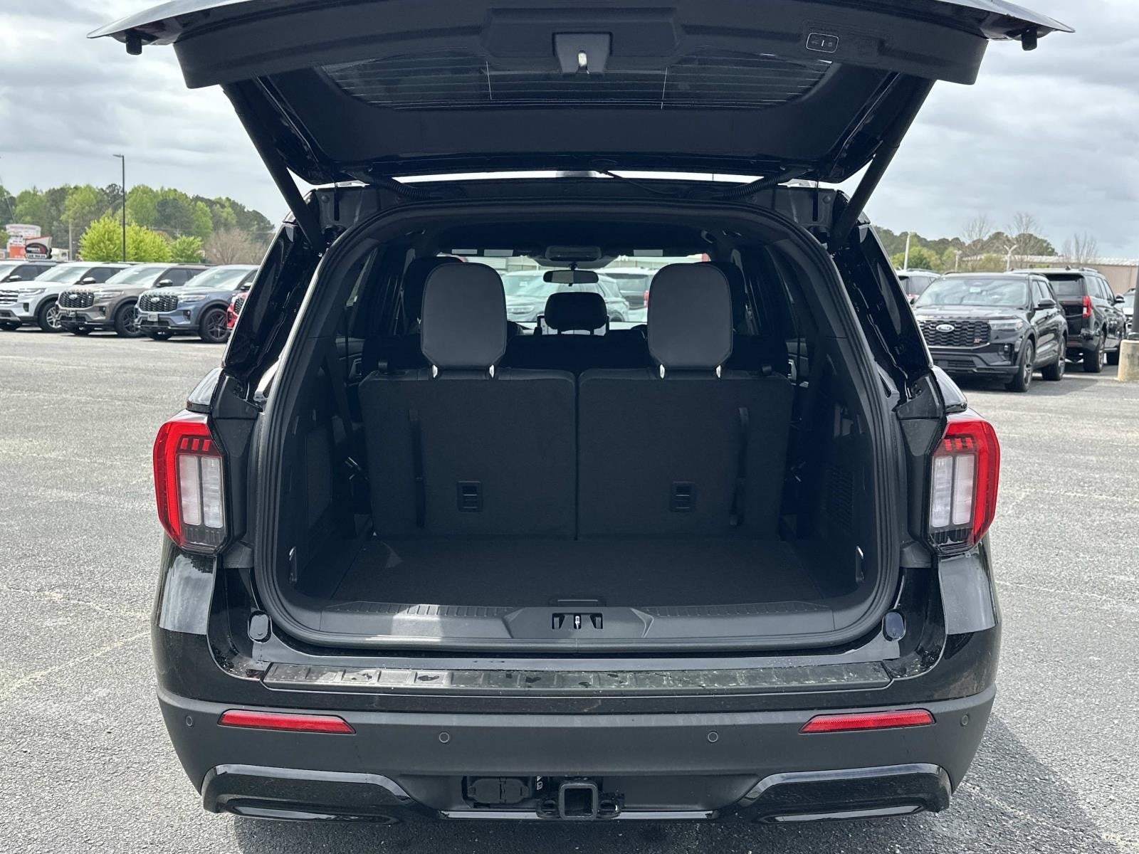 2026 Ford Explorer ST-LINE RWD