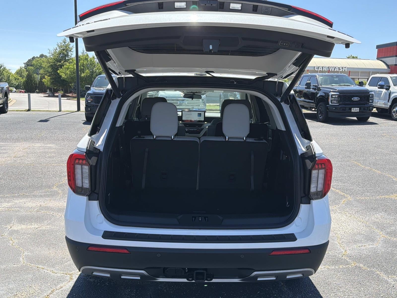 2026 Ford Explorer ACTIVE W/200A PKG 4WD