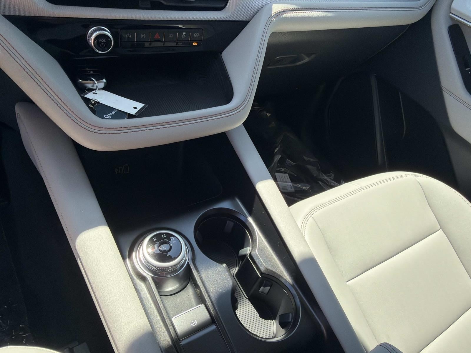 2026 Ford Explorer ACTIVE W/200A PKG 4WD