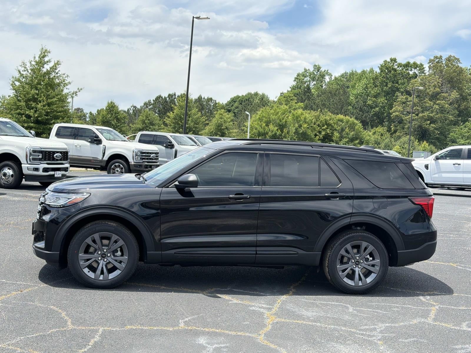 2026 Ford Explorer ACTIVE W/200A PKG 4WD