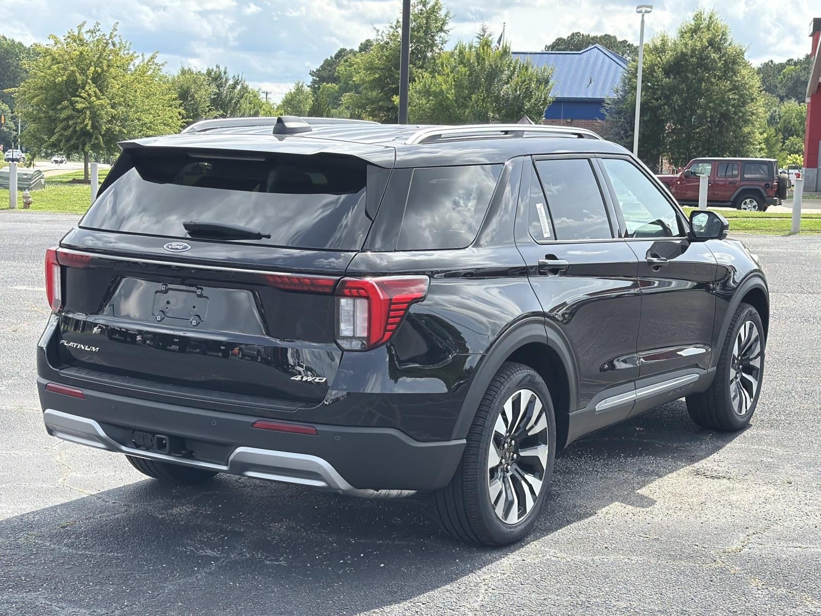 2026 Ford Explorer PLATINUM 4WD