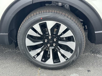 2026 Ford Explorer PLATINUM 4WD