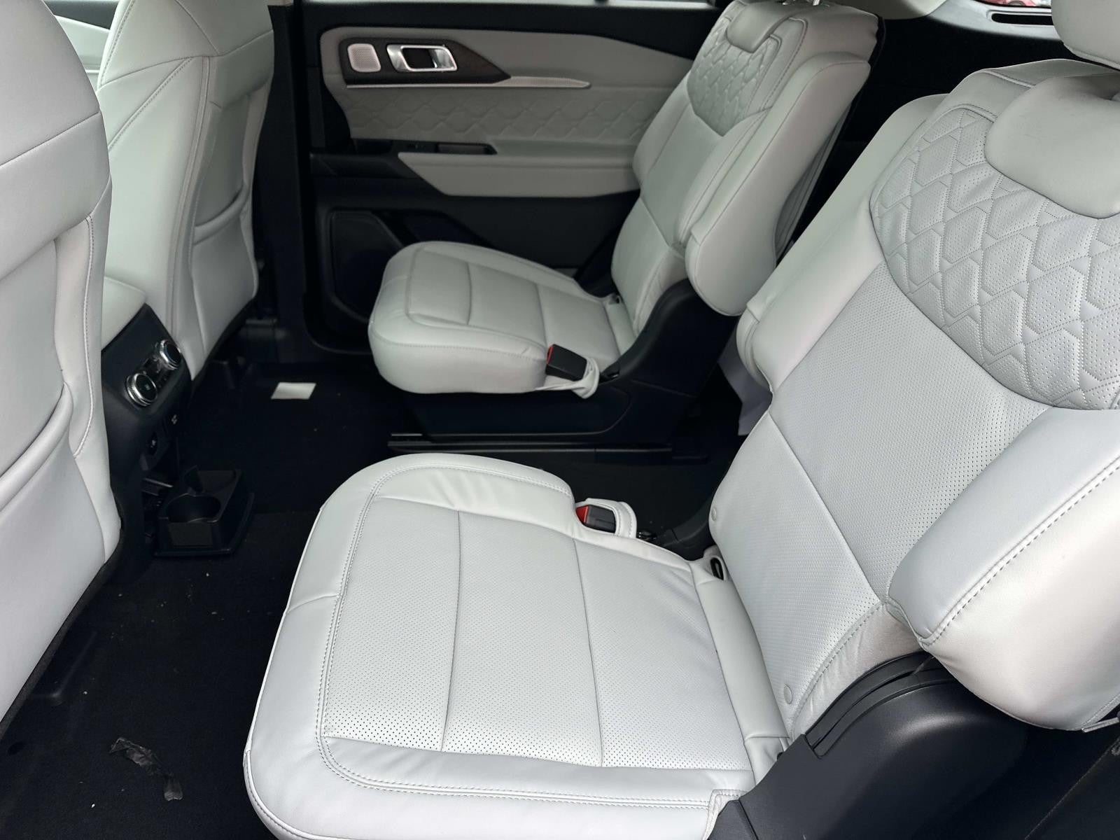 2026 Ford Explorer PLATINUM 4WD