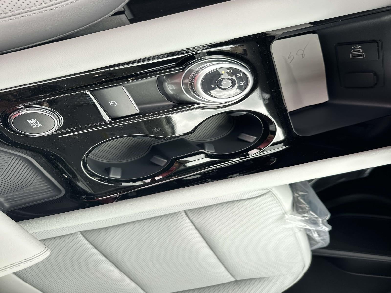 2026 Ford Explorer PLATINUM 4WD