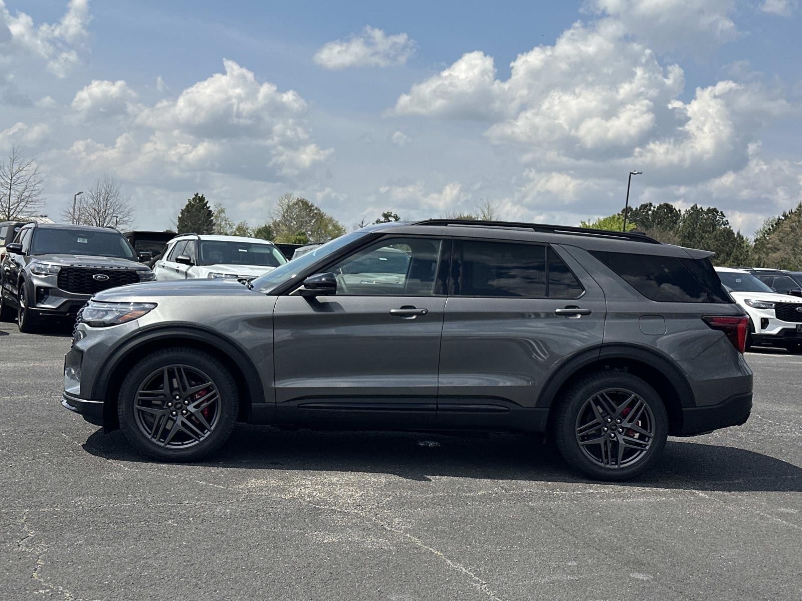 2026 Ford Explorer ST 4WD