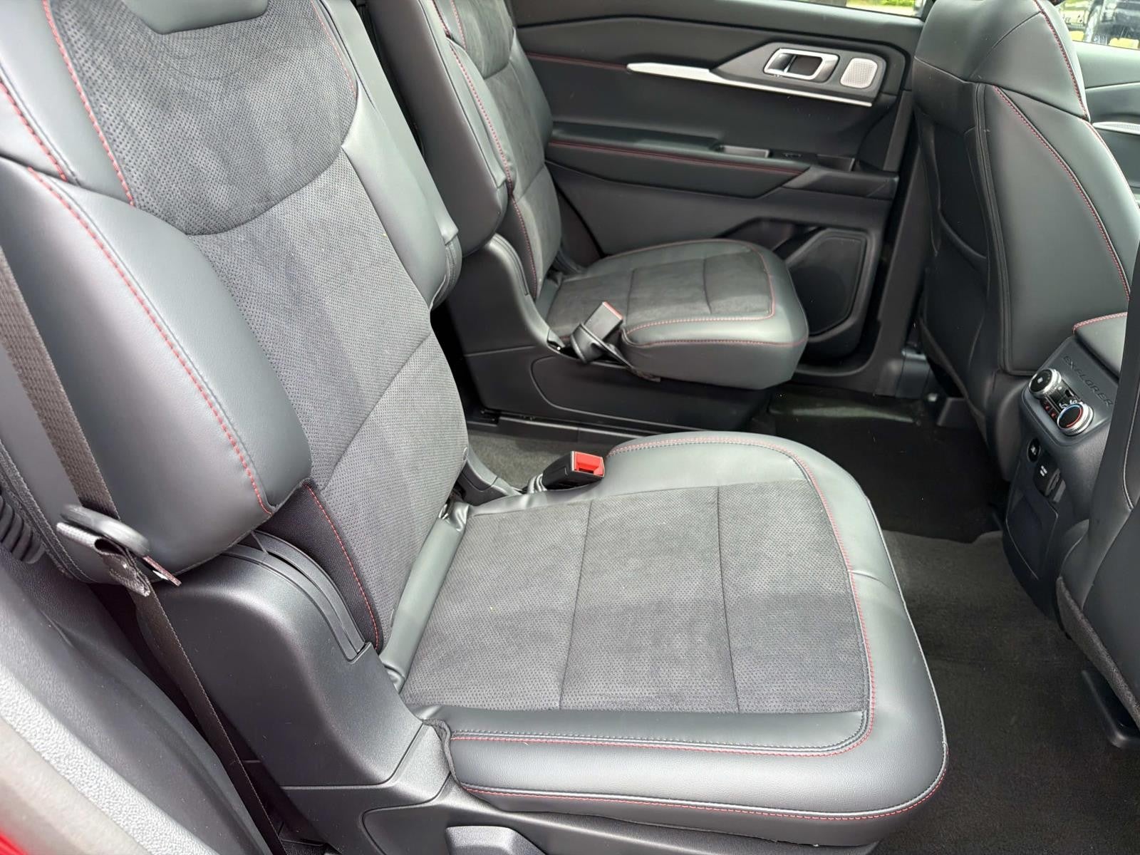 2026 Ford Explorer ST 4WD