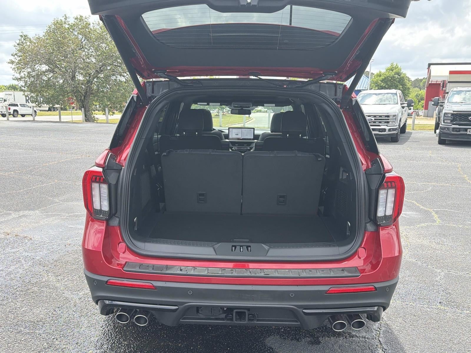 2026 Ford Explorer ST 4WD
