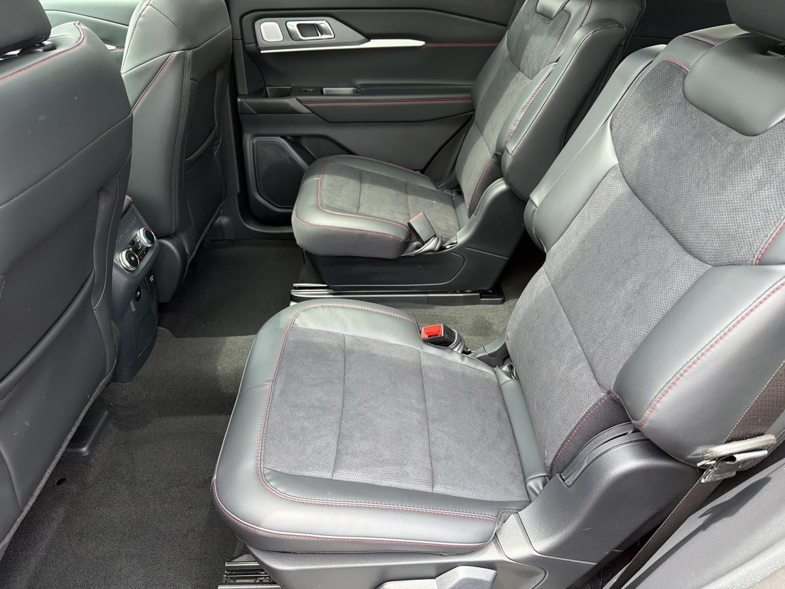 2026 Ford Explorer ST 4WD