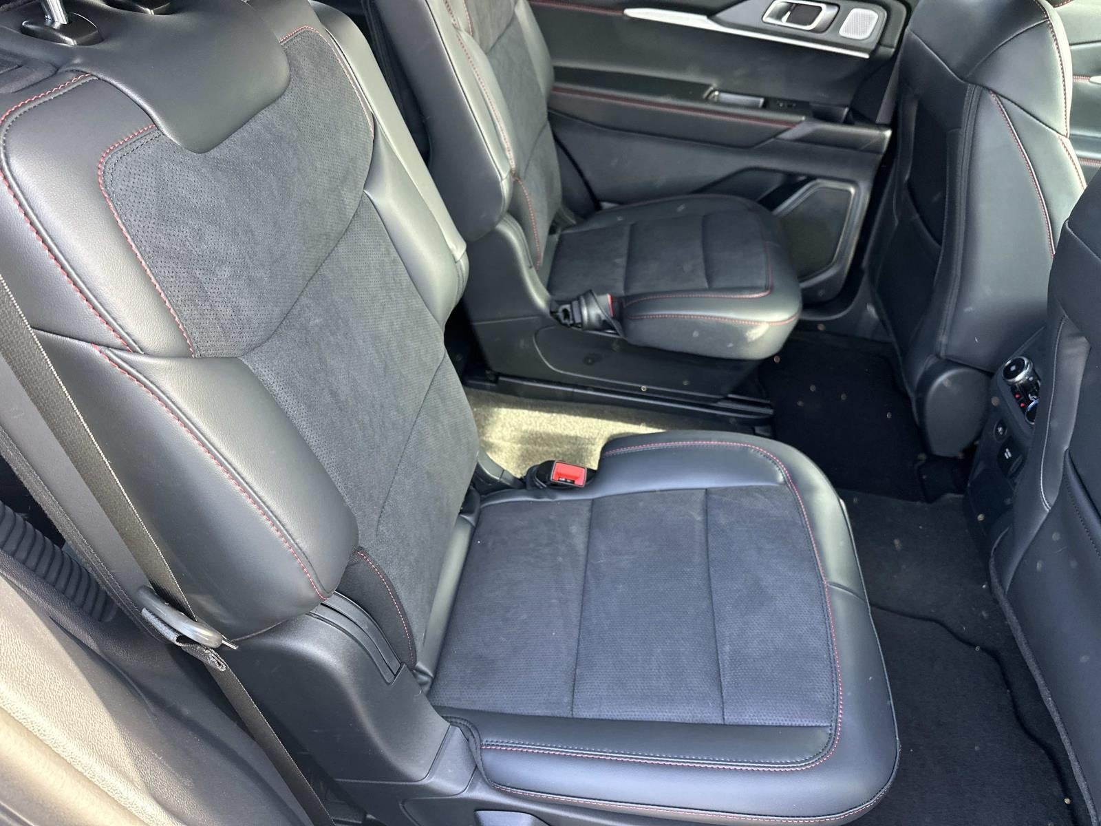 2026 Ford Explorer ST 4WD