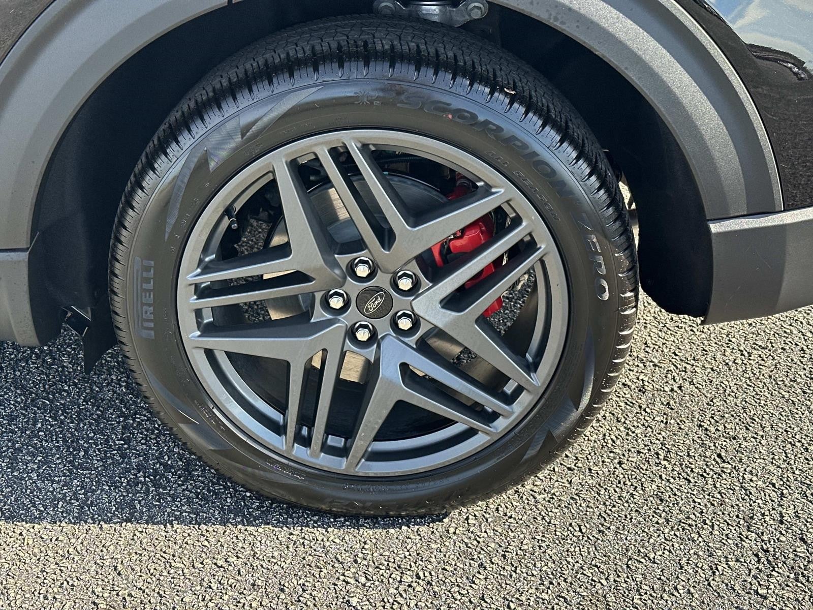 2026 Ford Explorer ST 4WD