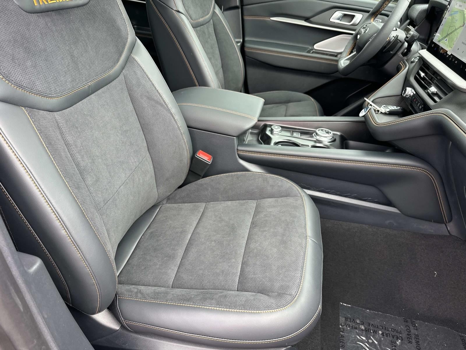 2026 Ford Explorer TREMOR 4WD