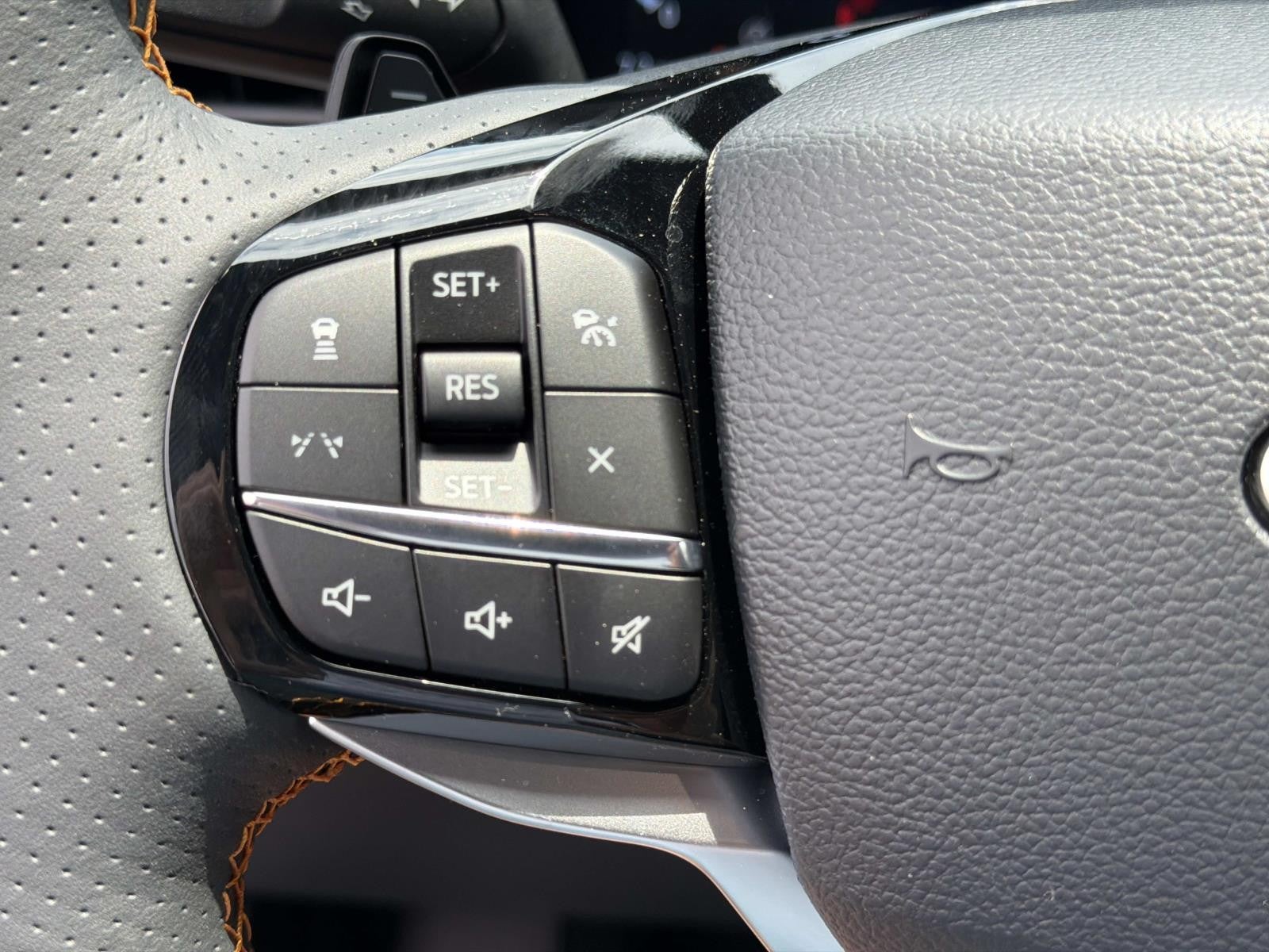 2026 Ford Explorer TREMOR 4WD