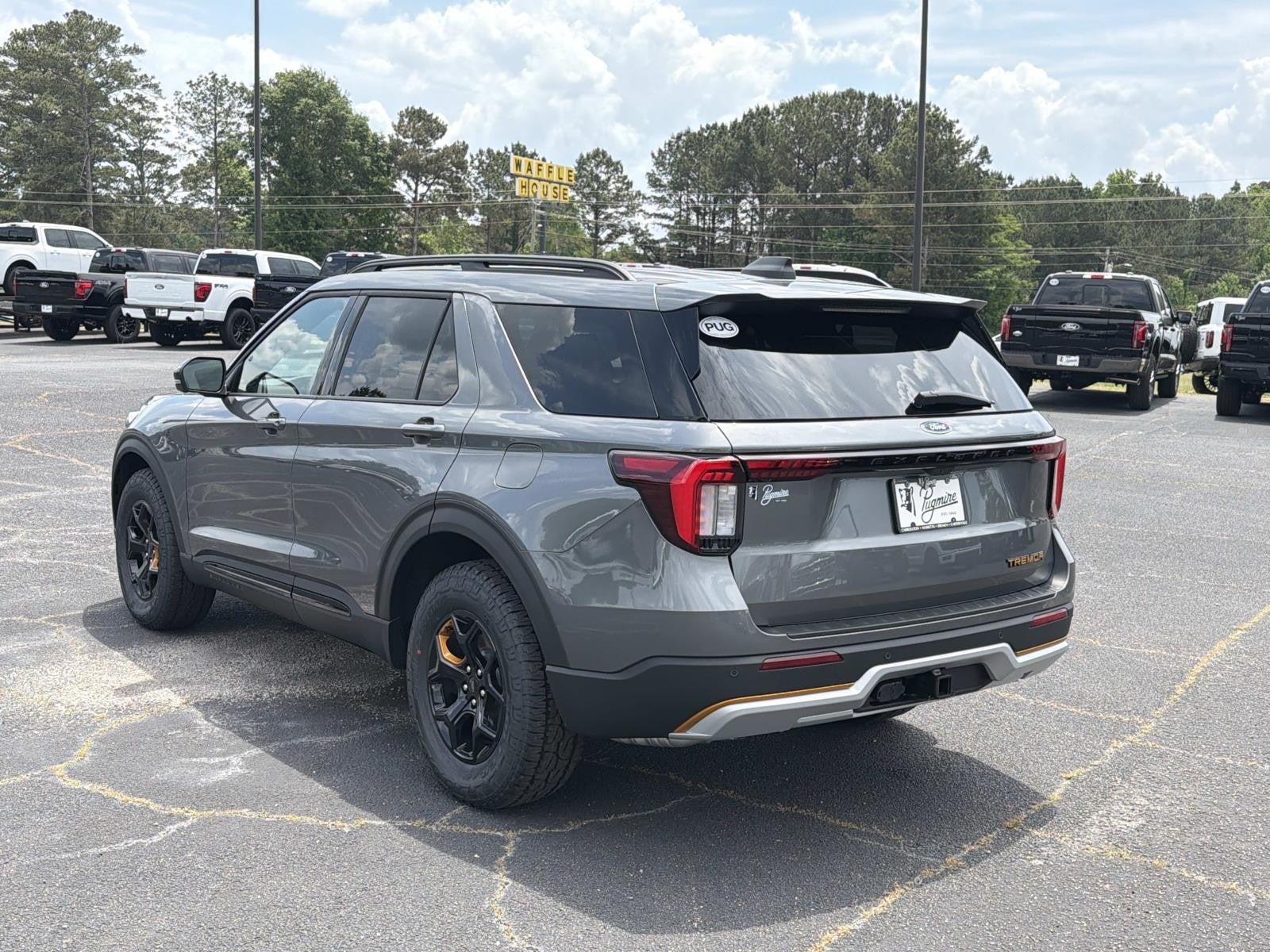 2026 Ford Explorer TREMOR 4WD