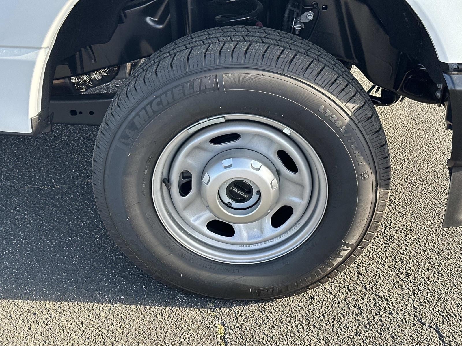 2025 Ford Super Duty F-250 SRW XL 4WD CREW CAB 8' BOX