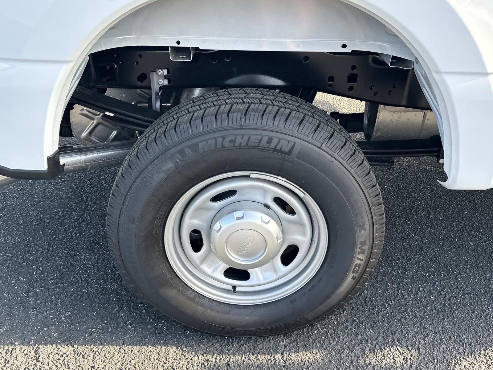 2025 Ford Super Duty F-250 SRW XL 4WD CREW CAB 8' BOX