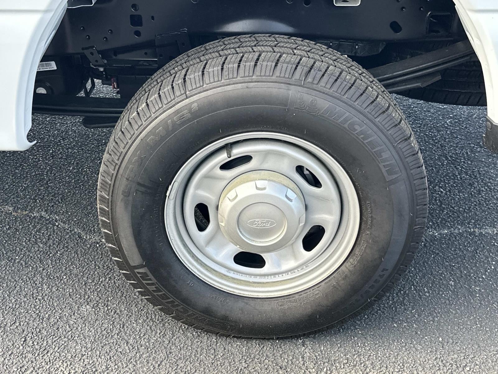 2025 Ford Super Duty F-250 SRW XL 4WD CREW CAB 8' BOX