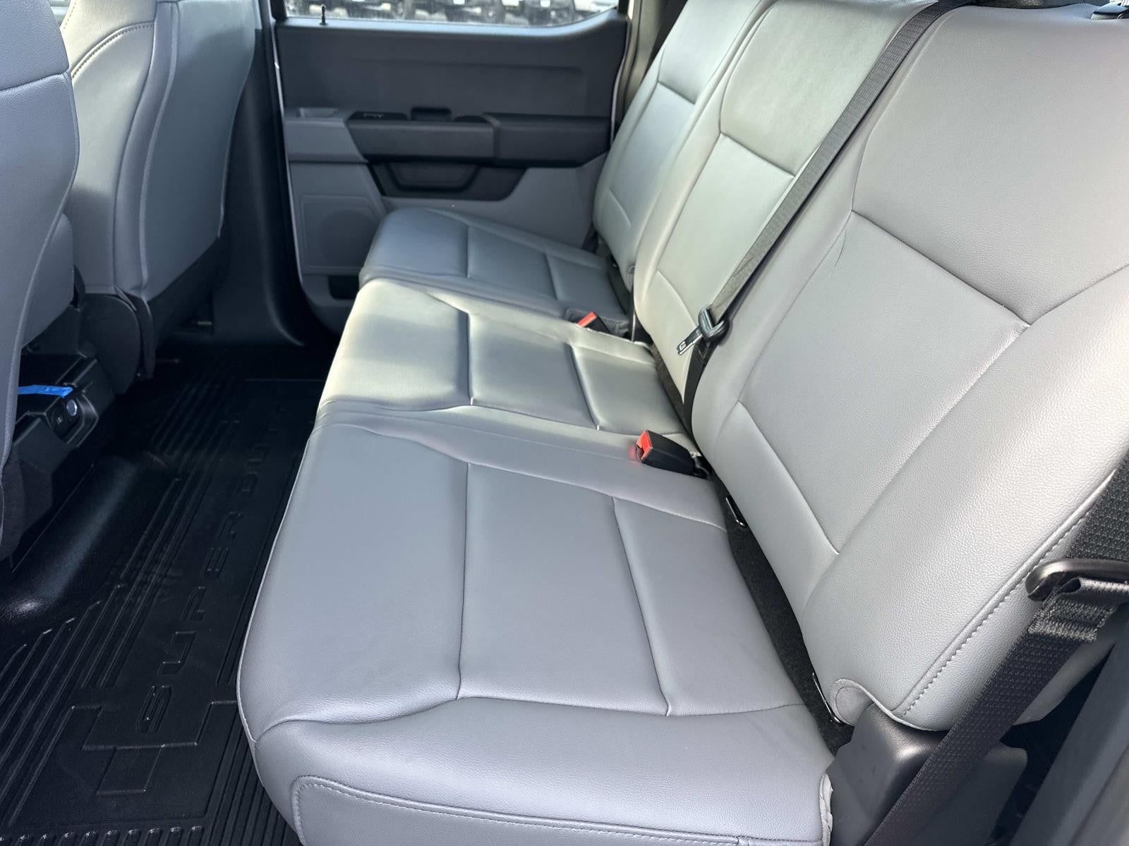 2025 Ford Super Duty F-250 SRW XL 4WD CREW CAB 8' BOX