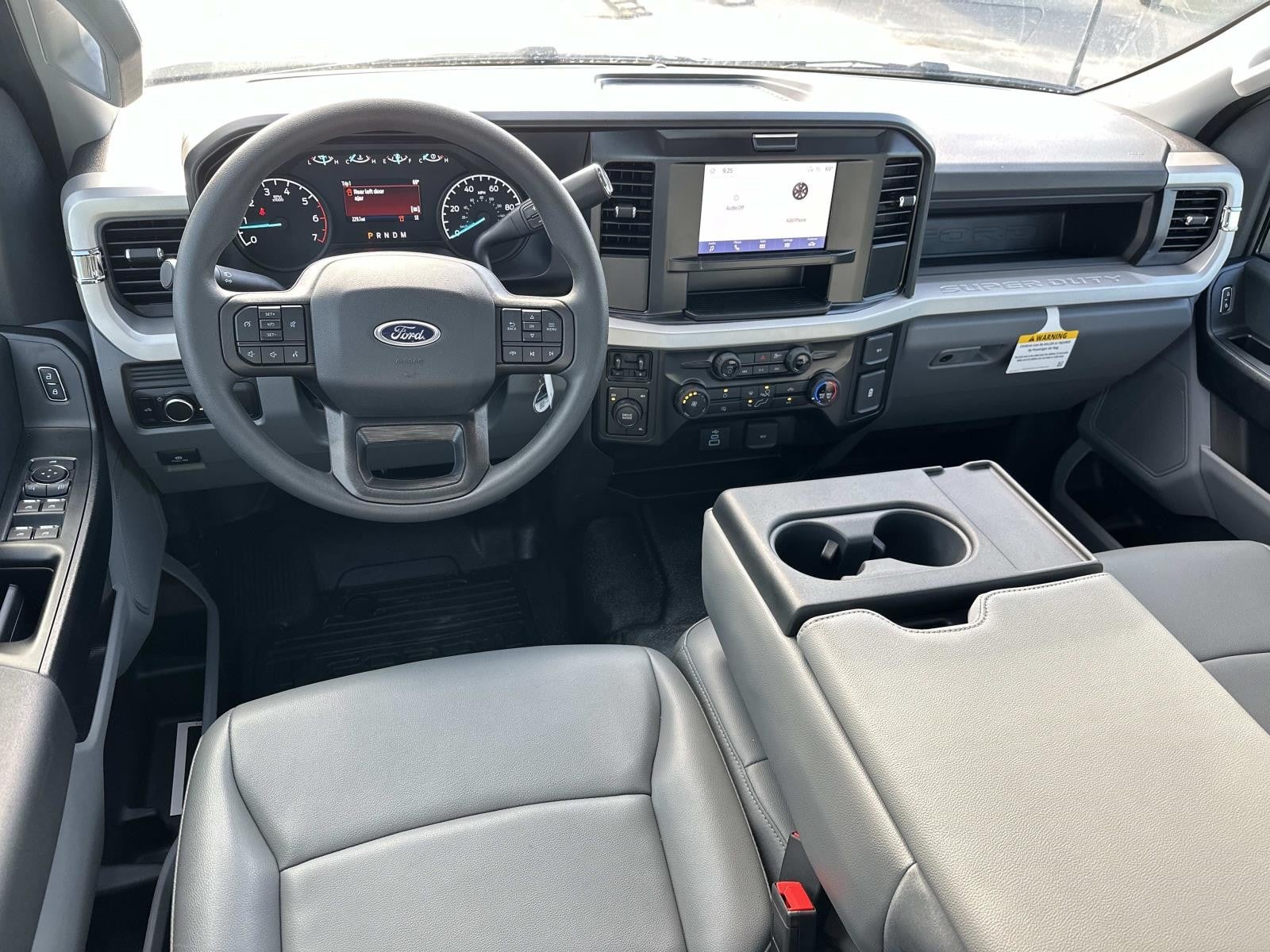 2025 Ford Super Duty F-250 SRW XL 4WD CREW CAB 8' BOX