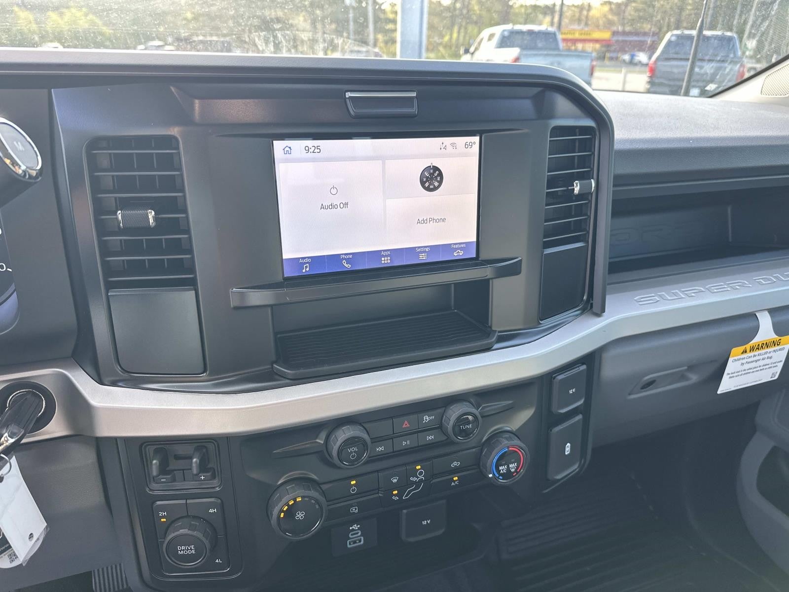 2025 Ford Super Duty F-250 SRW XL 4WD CREW CAB 8' BOX