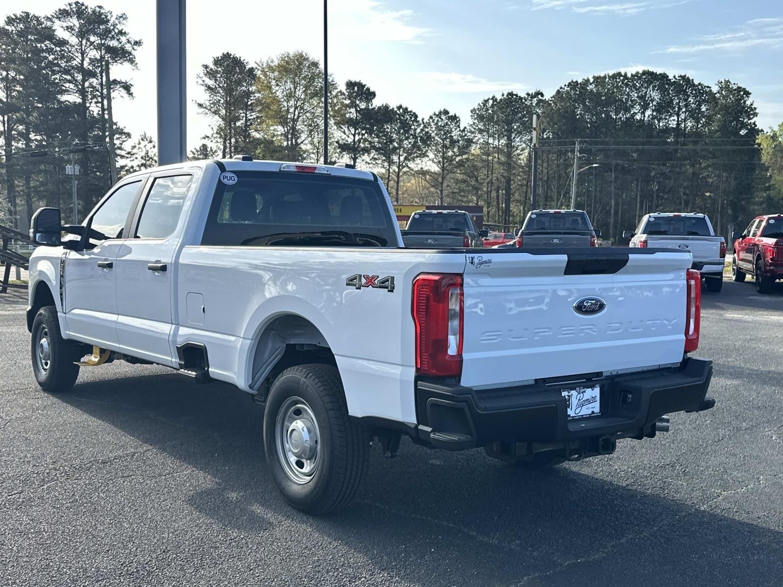 2025 Ford Super Duty F-250 SRW XL 4WD CREW CAB 8' BOX