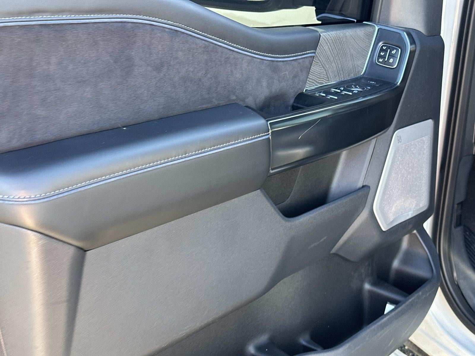 2025 Ford Super Duty F-250 SRW Platinum