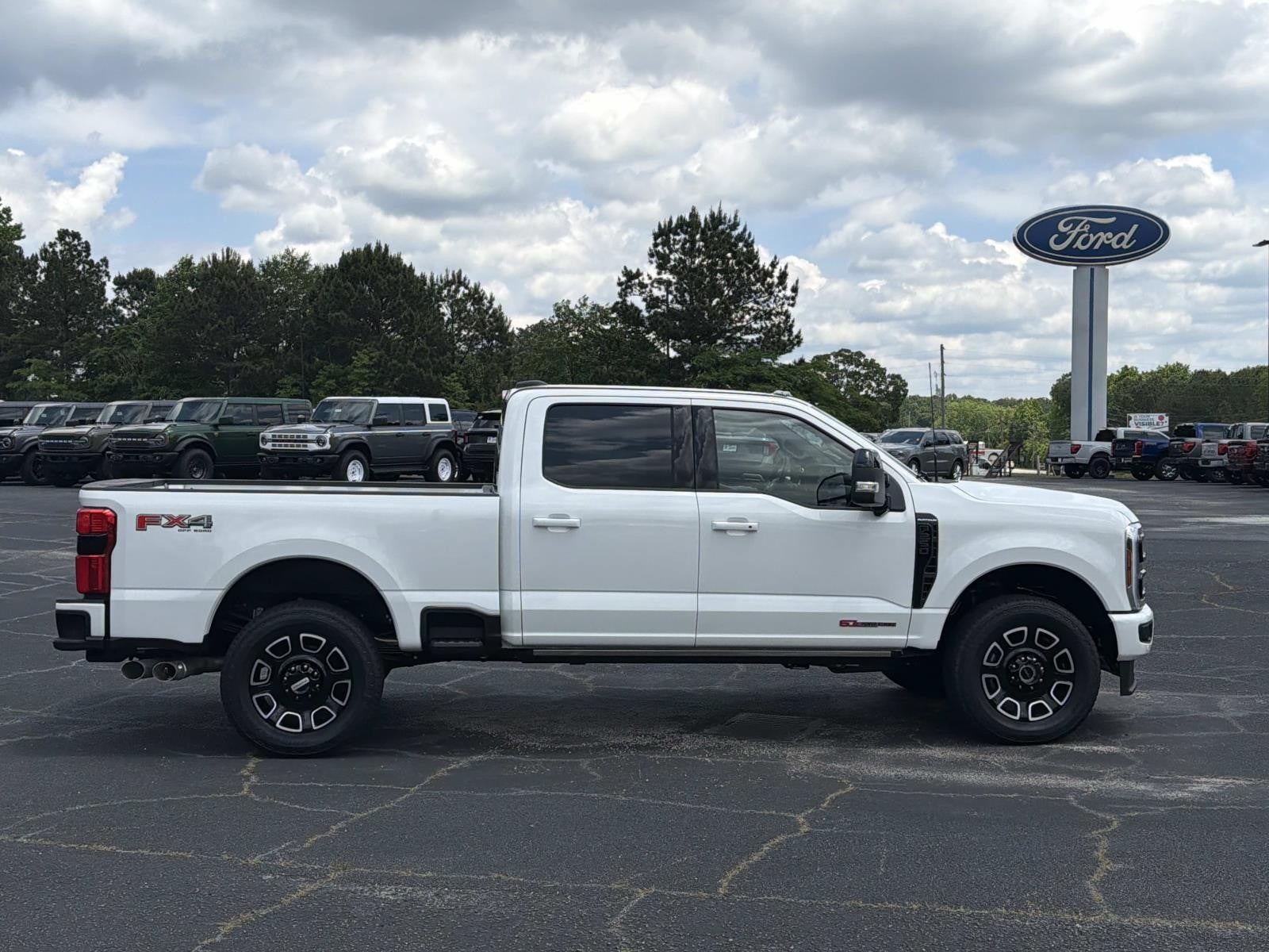 2026 Ford Super Duty F-250 SRW PLATINUM 4WD CREW CAB 6.7