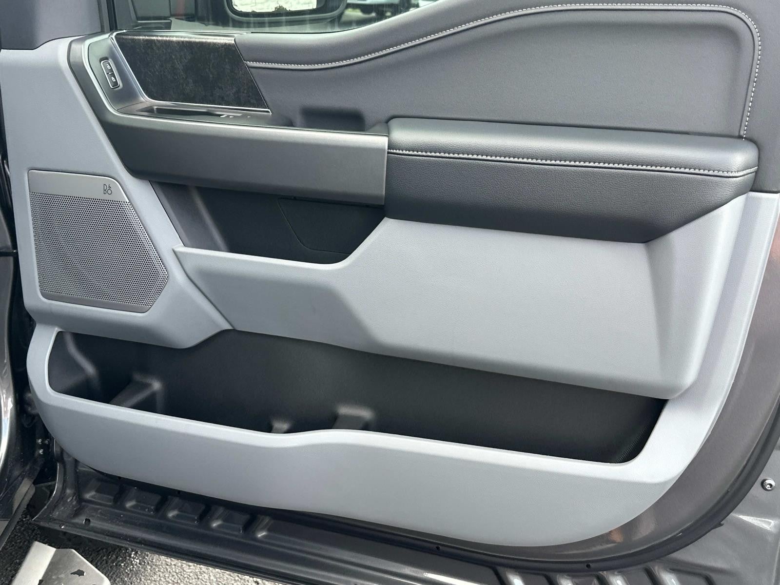 2025 Ford Super Duty F-250 SRW XLT 4WD CREW CAB 6.75' BO