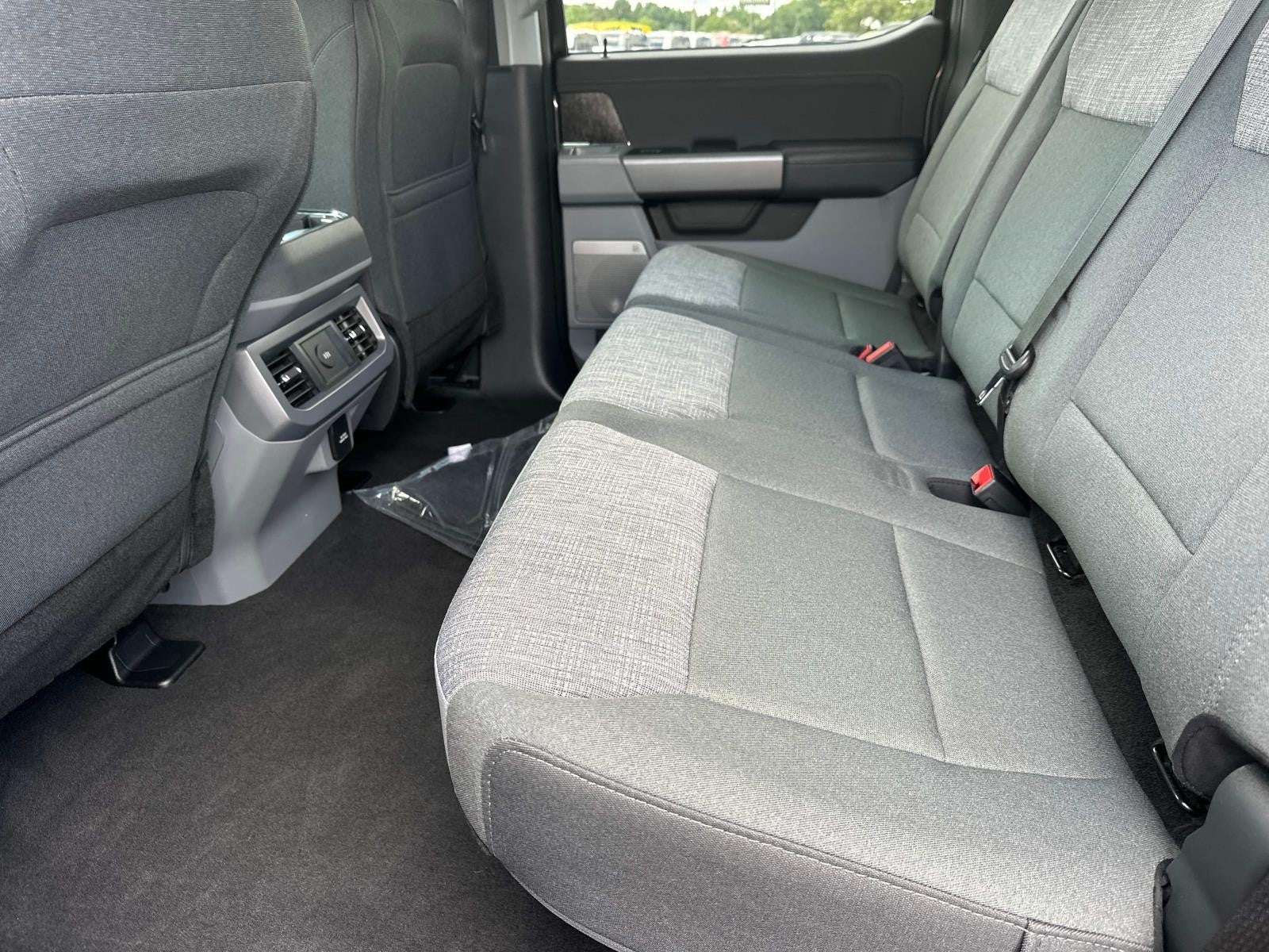 2025 Ford Super Duty F-250 SRW XLT 4WD CREW CAB 6.75' BO